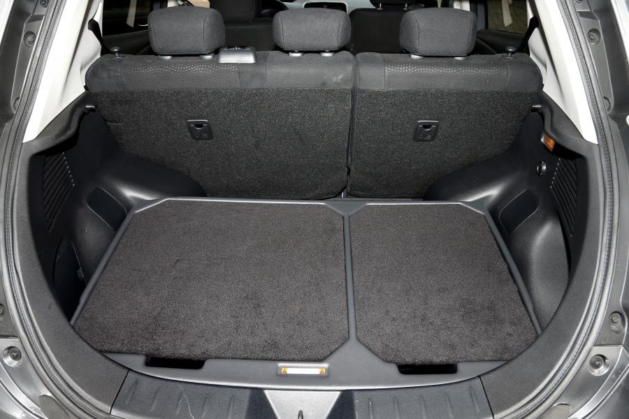  Nissan Leaf Design Edition 2015 года  (фото 3 из 3)